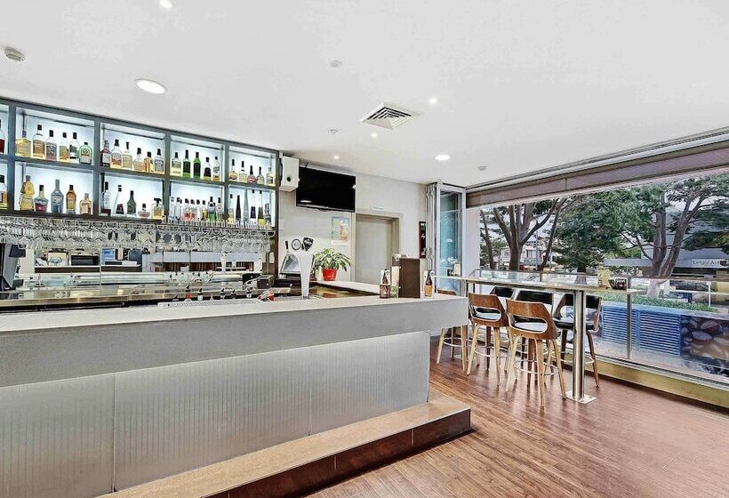 בית מלון כפרי Mercure Centro Port Macquarie