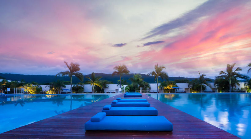 ホテル Pool Resort Port Douglas