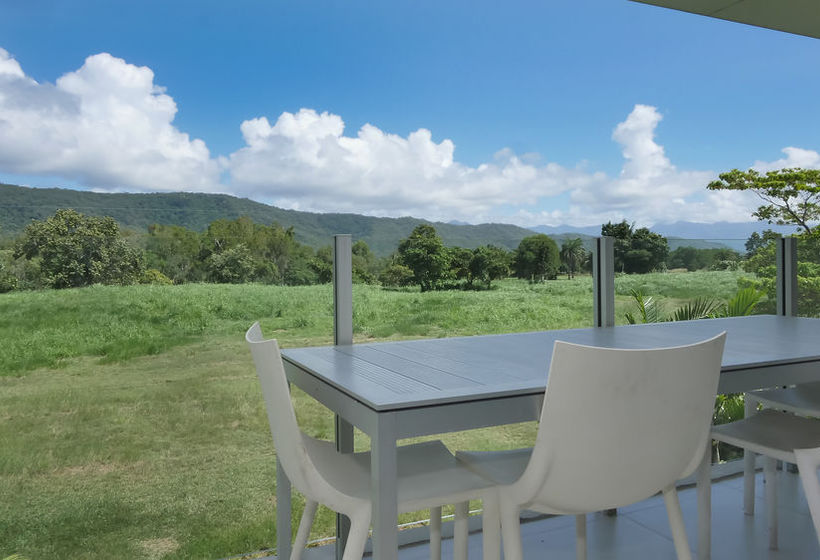 ホテル Pool Resort Port Douglas