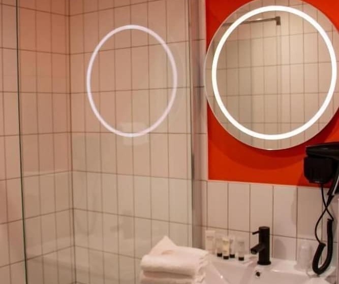 هتل Prado Next Door