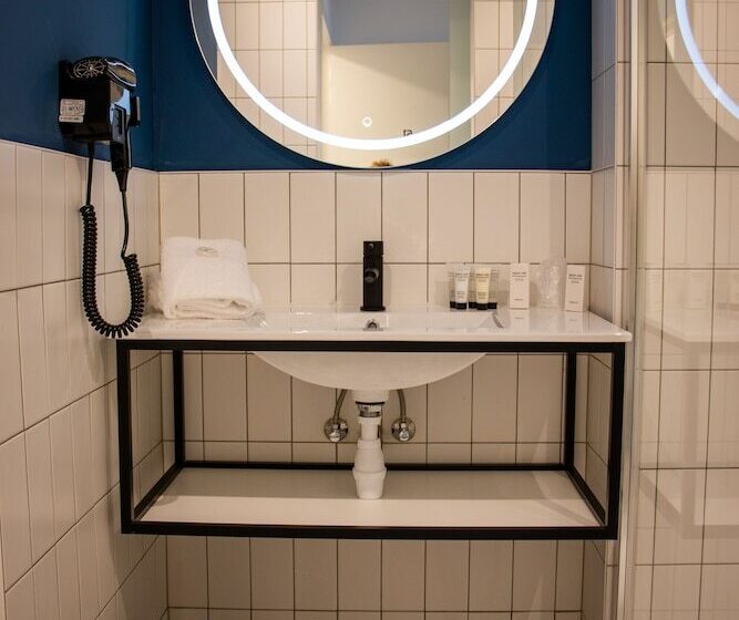 هتل Prado Next Door