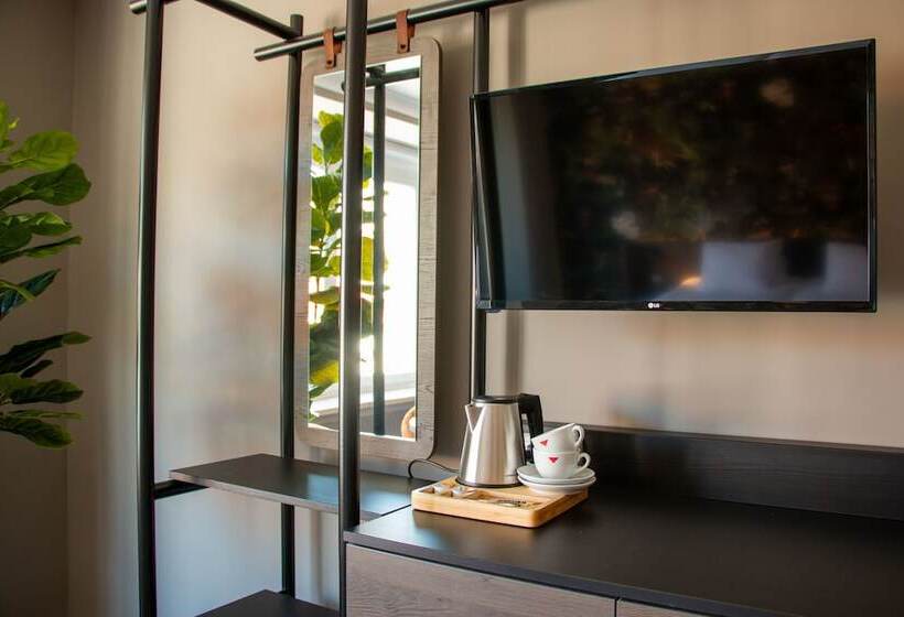 هتل Prado Next Door