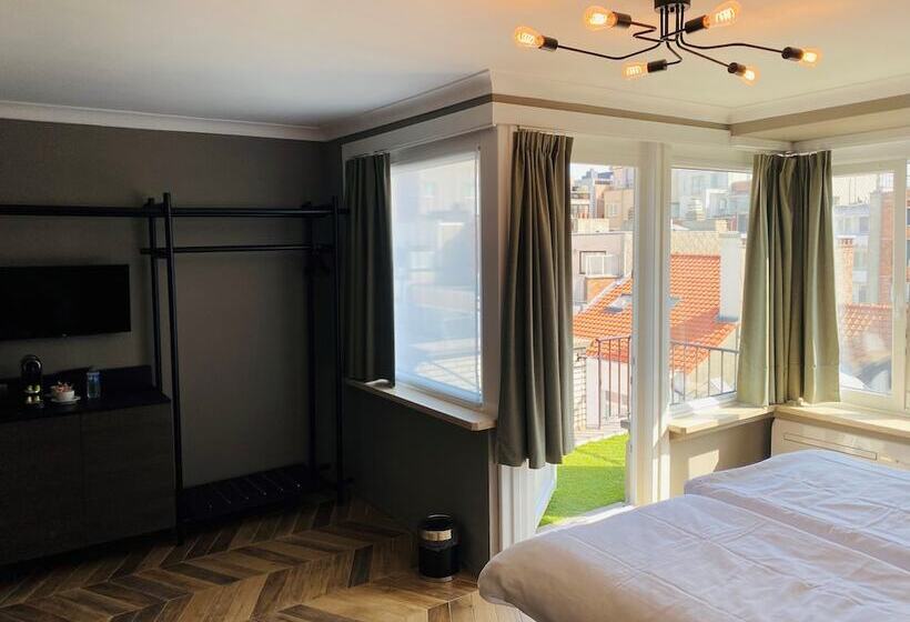 هتل Prado Next Door