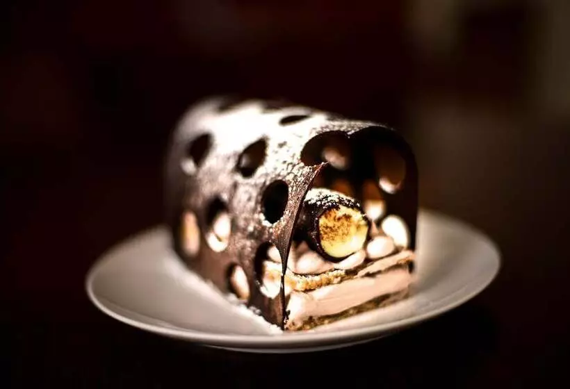 Pride Plaza Hotel, Ahmedabad