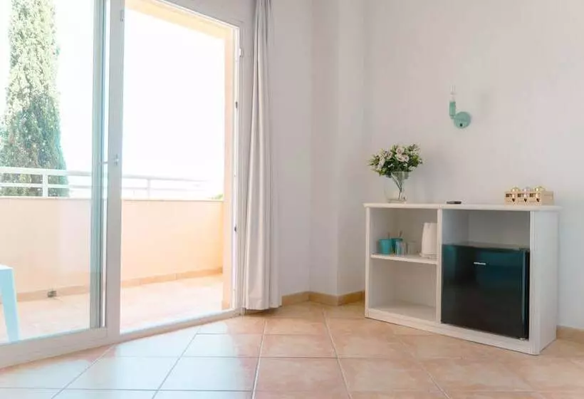 ホテル Rosamar Ibiza