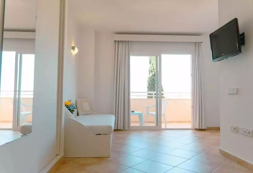 ホテル Rosamar Ibiza