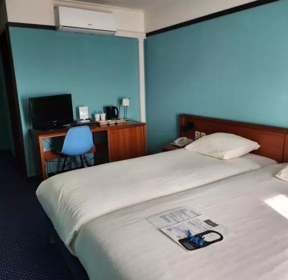 Отель Royal Zelzate