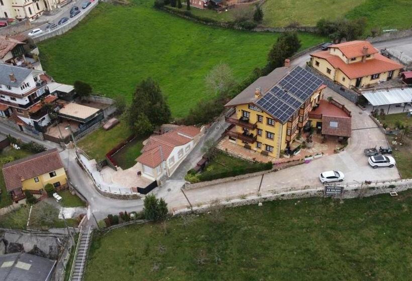 هتل روستایی La Solana Montañesa