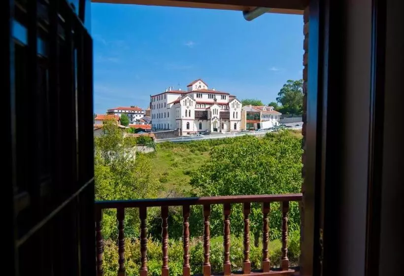 Hotel Rural La Solana Montañesa