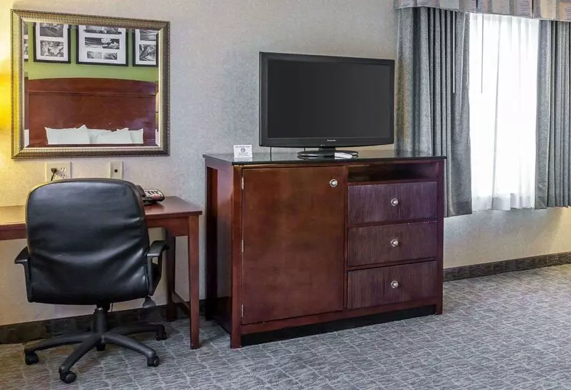 Отель Sleep Inn & Suites Near Joint Base Andrews Washington Area