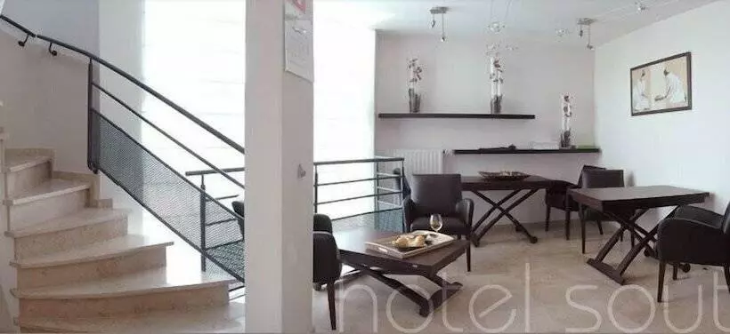 فندق South Charleroi Airport