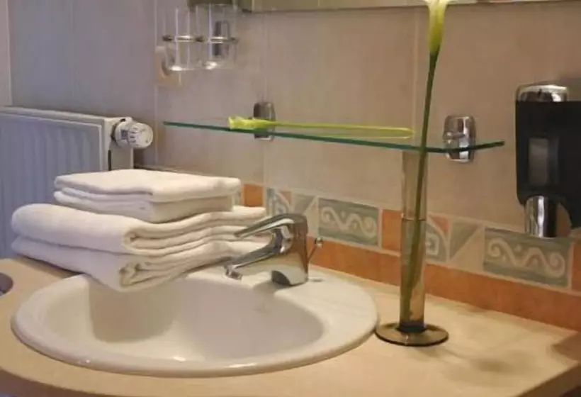 فندق South Charleroi Airport