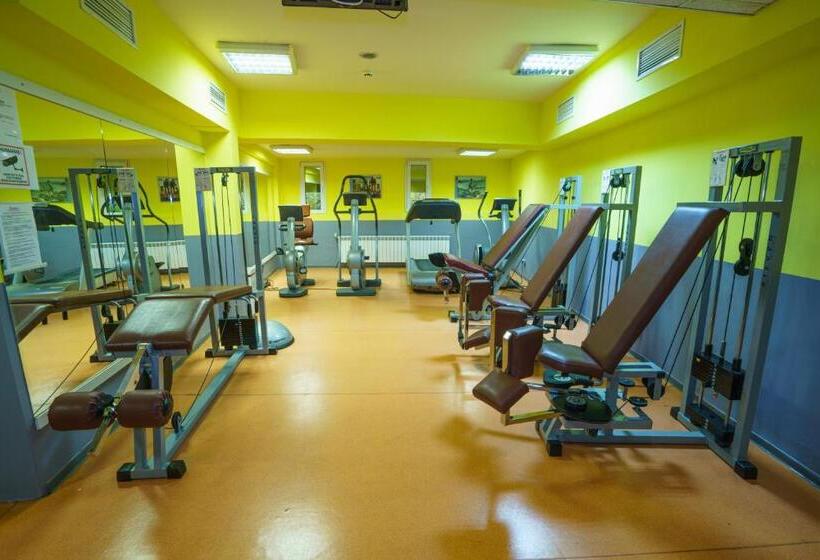 Отель Troyan Plaza