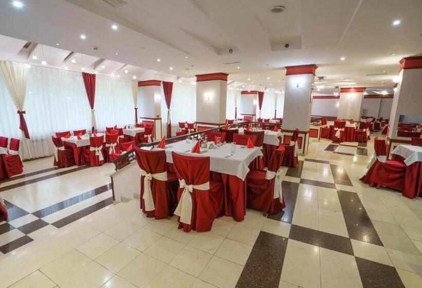 Отель Troyan Plaza