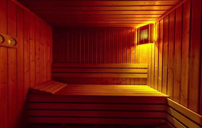 Отель Troyan Plaza