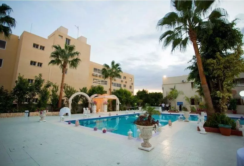 Marianna Hotel Apartments