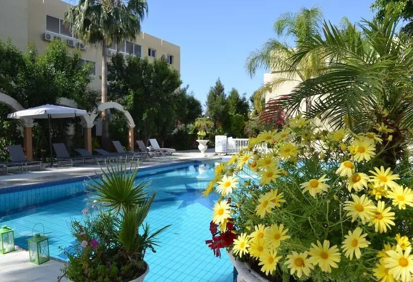 Marianna Hotel Apartments