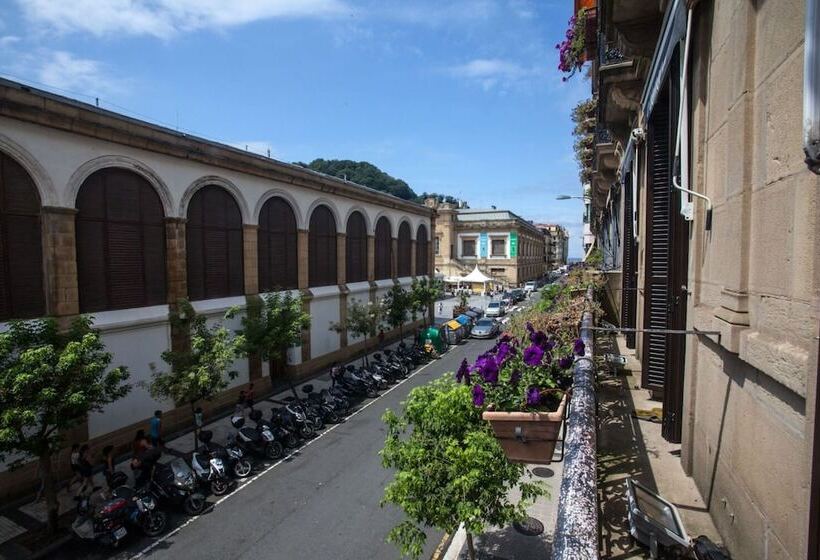 پانسیون Aldamar