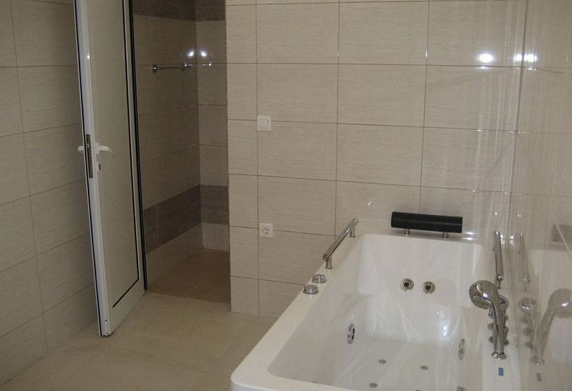 Pomorie Bay Apartments & Spa