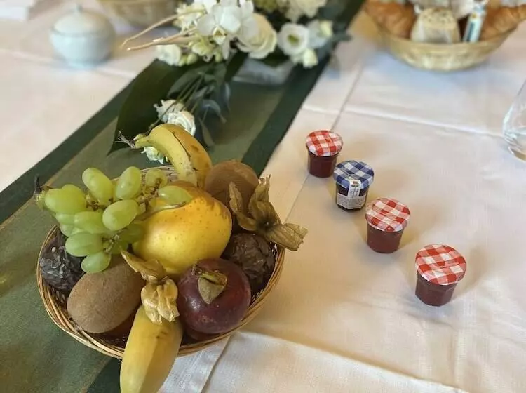 Aamiaismajoitus (B&B) Le Clos Du Roc