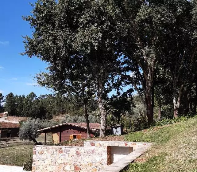 Aamiaismajoitus (B&B) Quinta No Pinhal