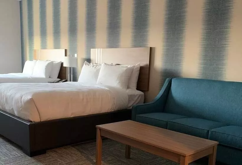 هتل Meridian Inn & Suites Regina Airport