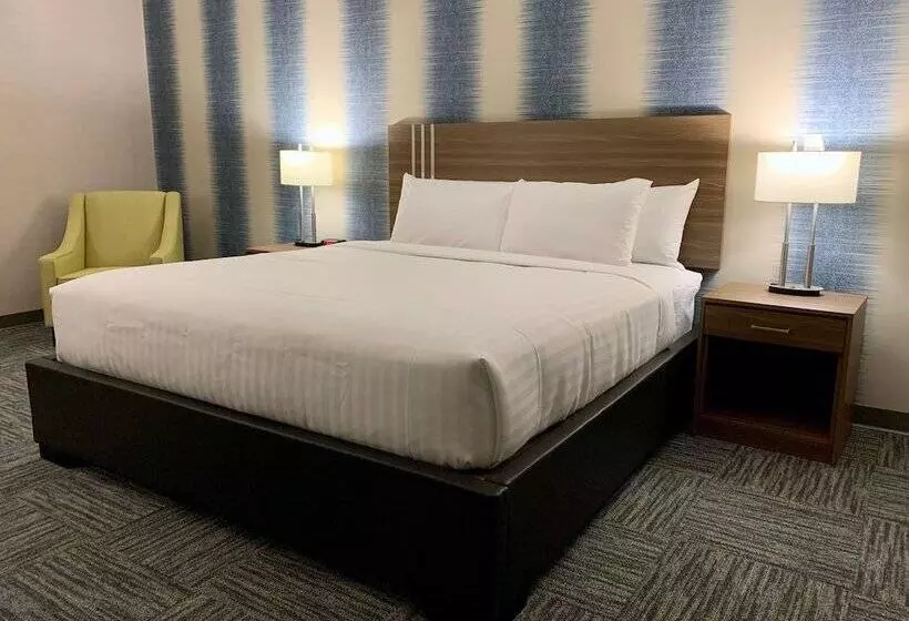 هتل Meridian Inn & Suites Regina Airport