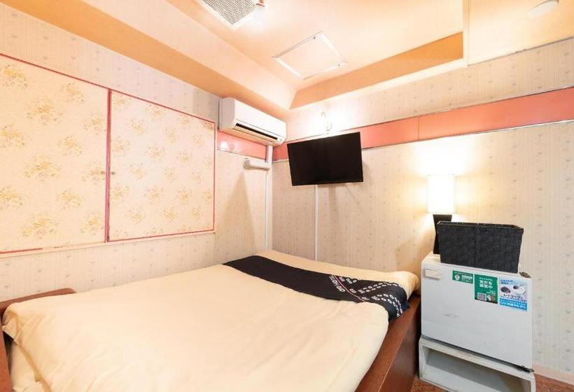 ホテル Oyo Sanmaruco