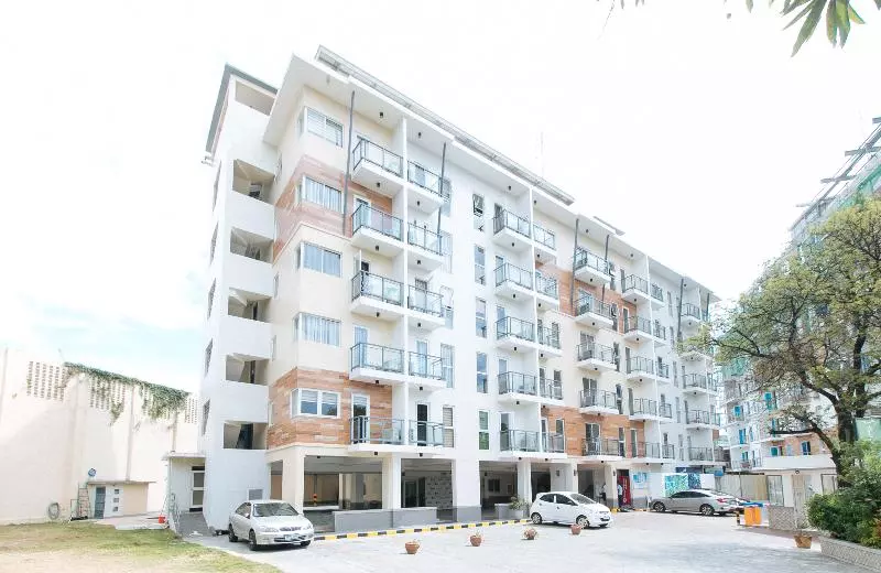 هتل Reddoorz Plus At Alpina Heights Paranaque