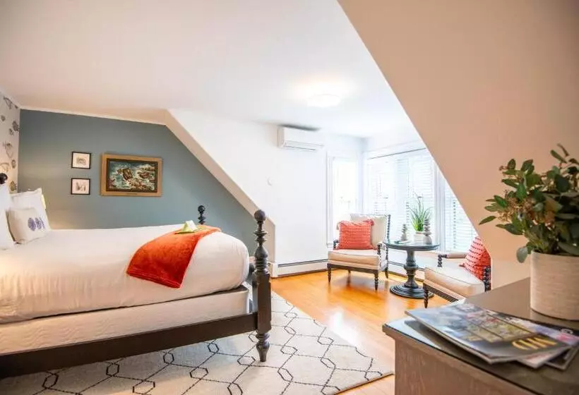 Hotelli Sand Bar Cottage Inn