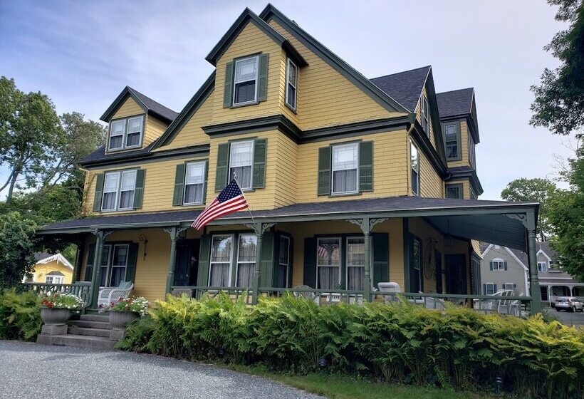 هتل Sand Bar Cottage Inn