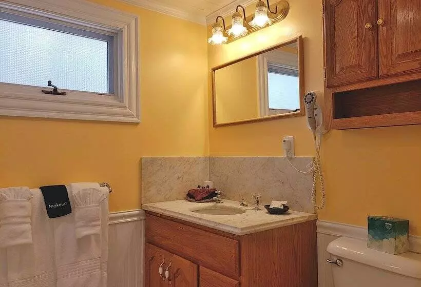 Hotelli Sand Bar Cottage Inn