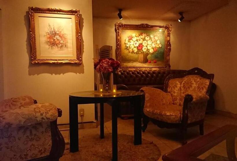 בית מלון כפרי Vino Adult Only