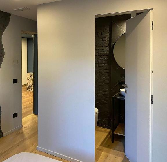 Pension (Hôtel basse catégorie) Empire   Affittacamere