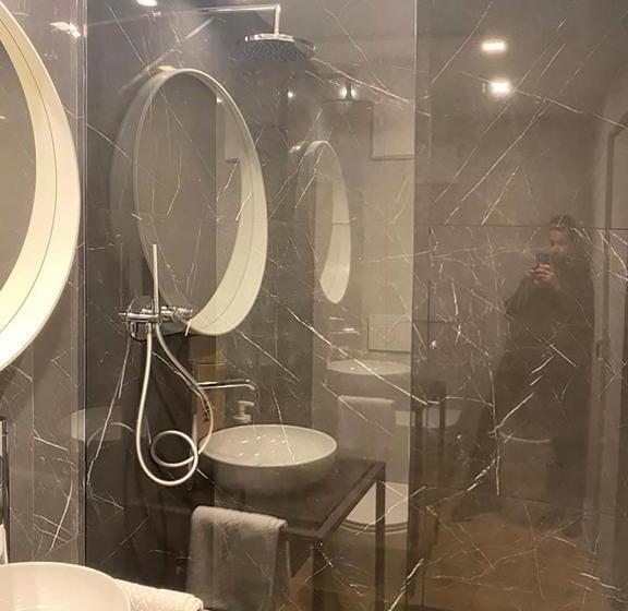 Pension (Hôtel basse catégorie) Empire   Affittacamere