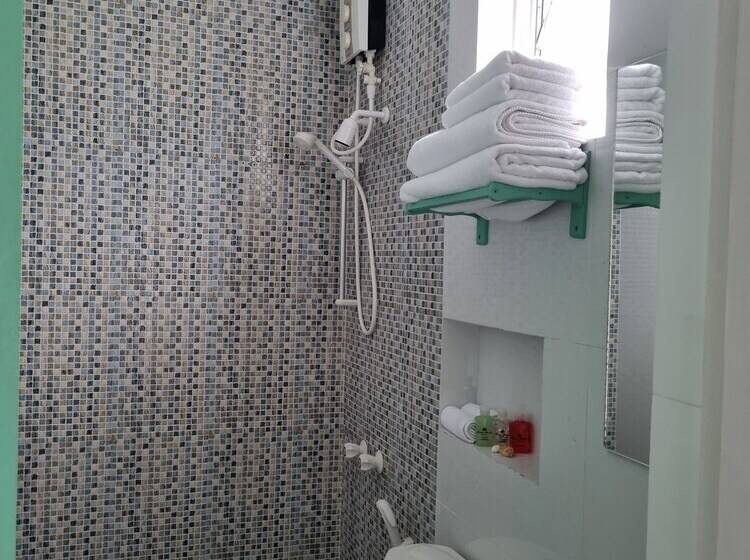 پانسیون Ocean Pearl Maldives At Gulhi Island