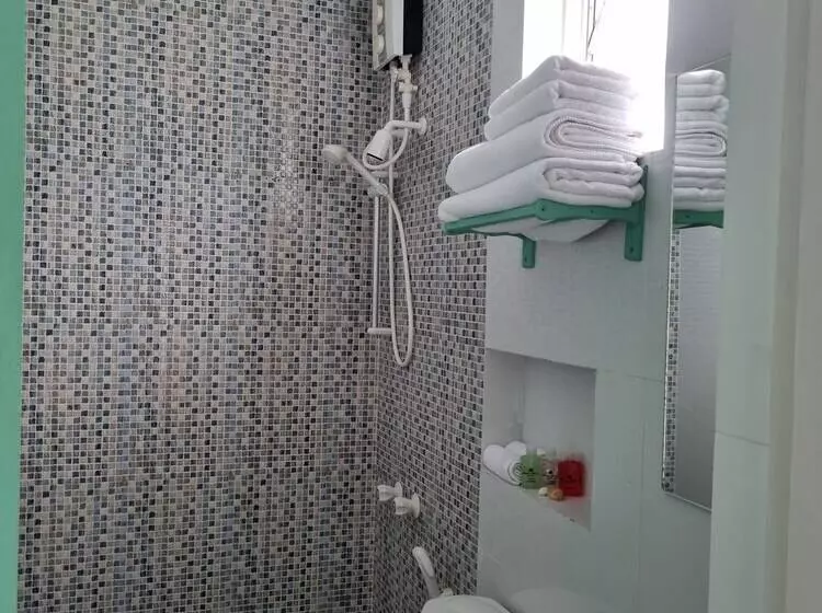 پانسیون Ocean Pearl Maldives At Gulhi Island