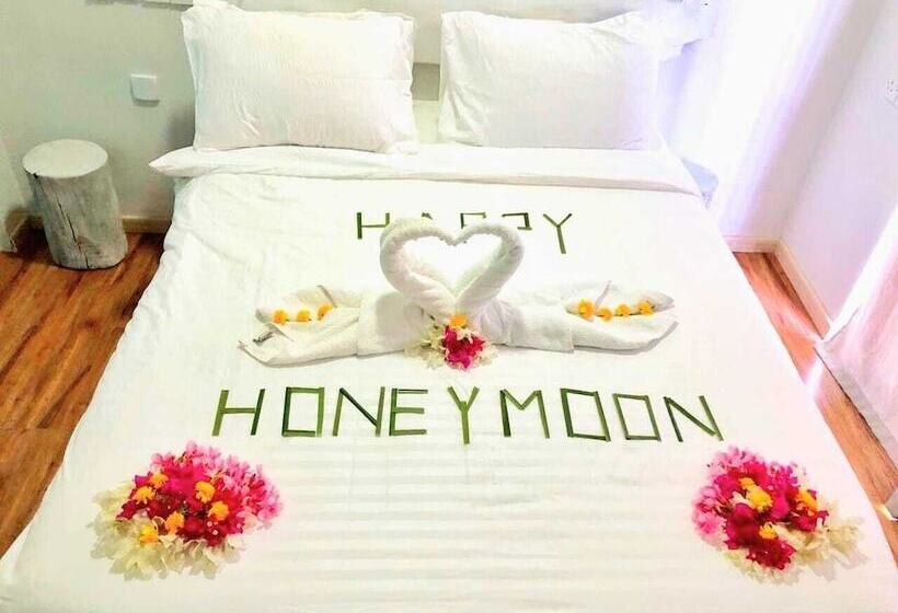 پانسیون Ocean Pearl Maldives At Gulhi Island