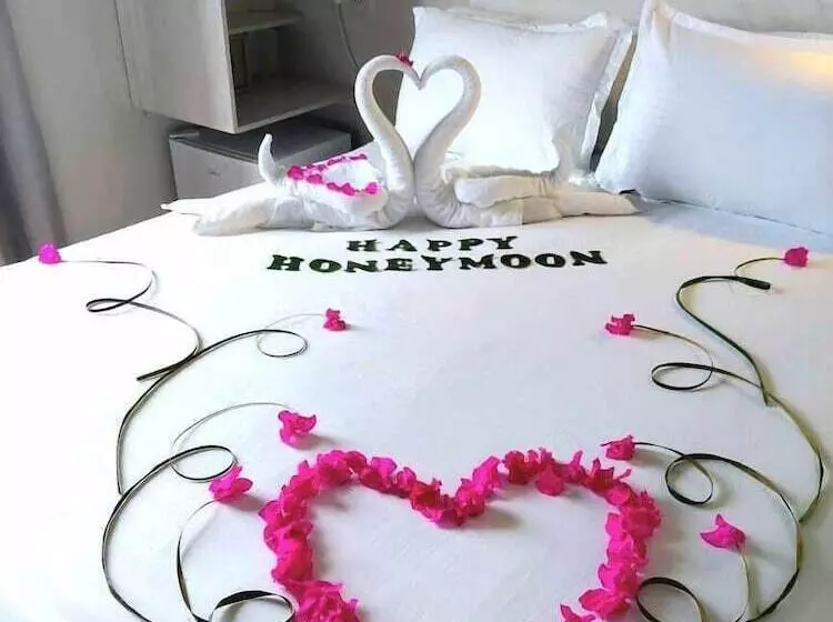 پانسیون Ocean Pearl Maldives At Gulhi Island