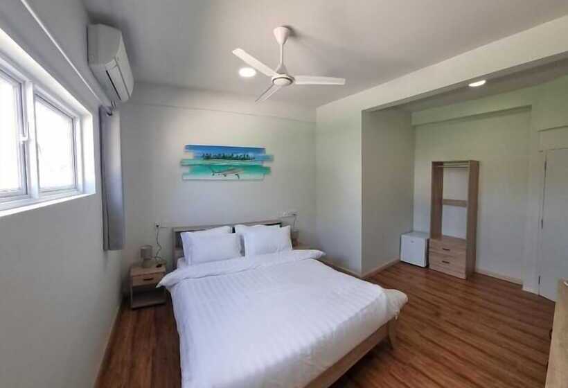 پانسیون Ocean Pearl Maldives At Gulhi Island