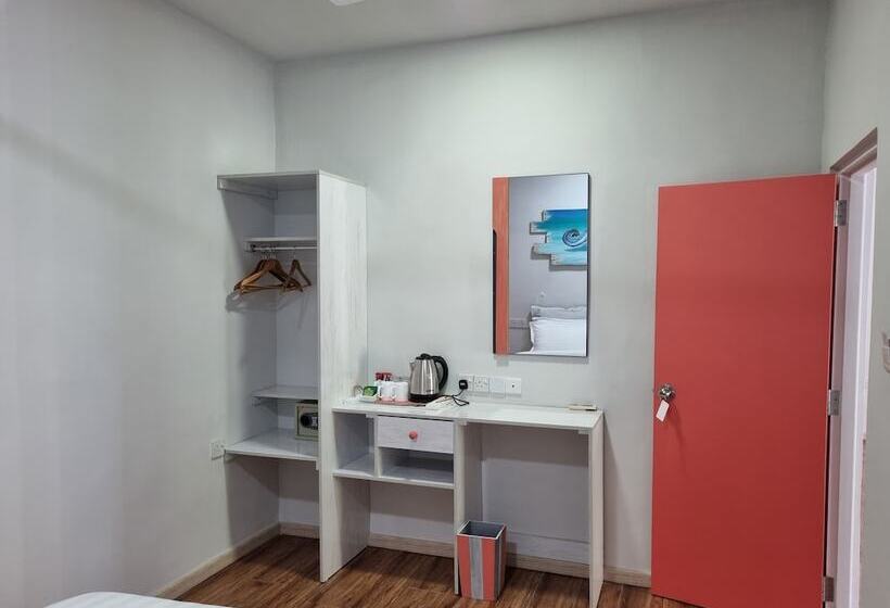 پانسیون Ocean Pearl Maldives At Gulhi Island