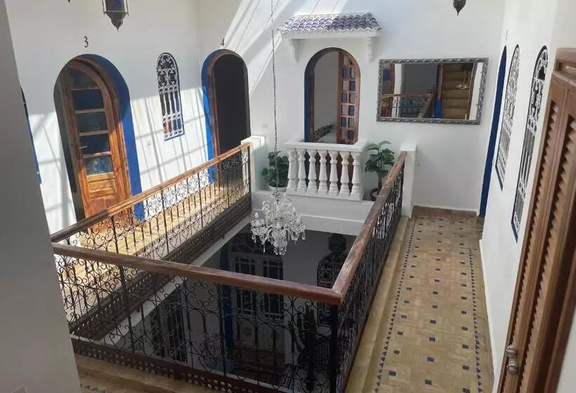 Aamiaismajoitus (B&B) Riad Aicha
