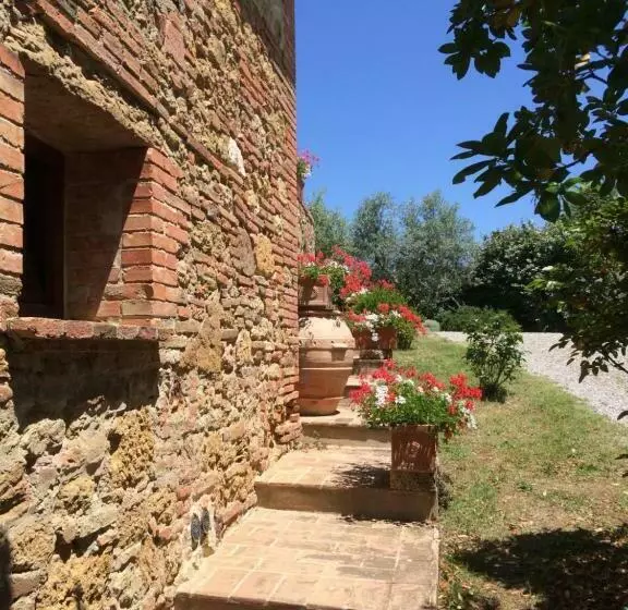 هتل Agriturismo Il Sasso
