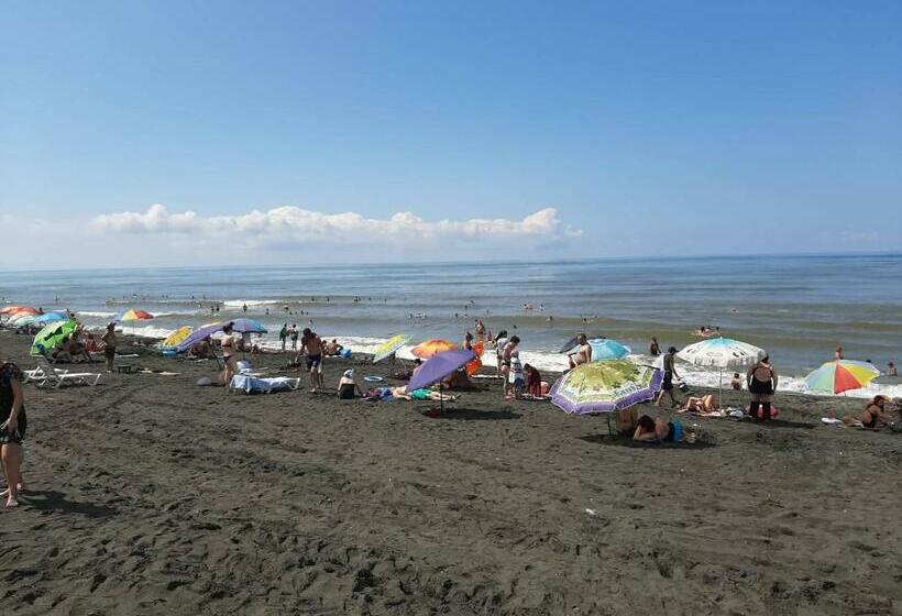 هتل Green House Ureki