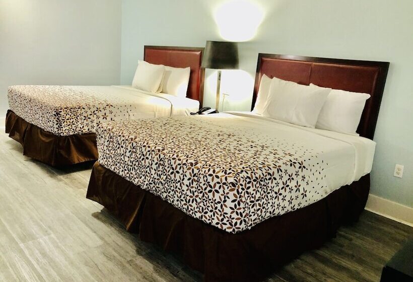 فندق Montgomery Inn & Suites