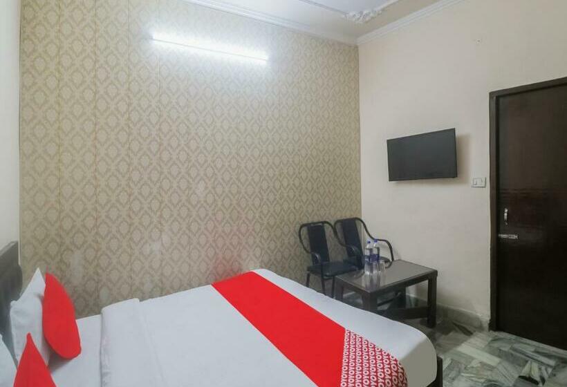 Отель Oyo 74020 Murlidhar Palace