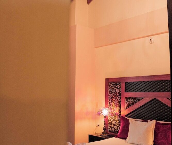 Hotel Plaza Garibaldi