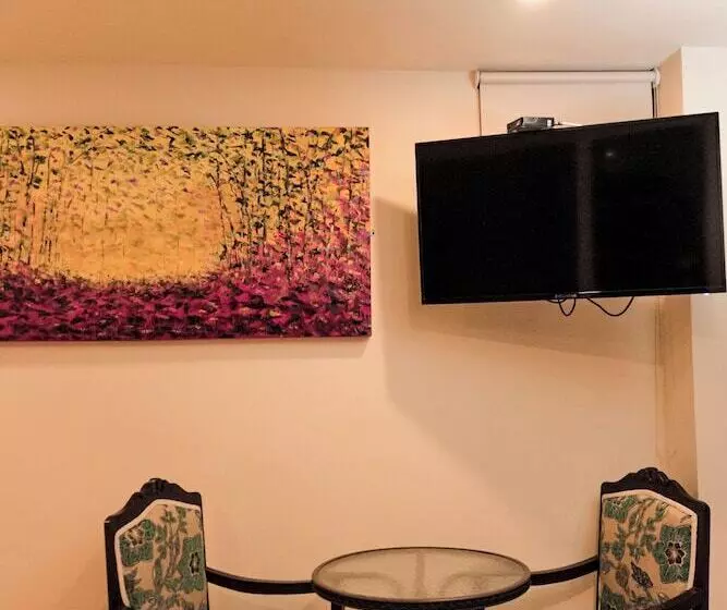 ホテル Plaza Garibaldi