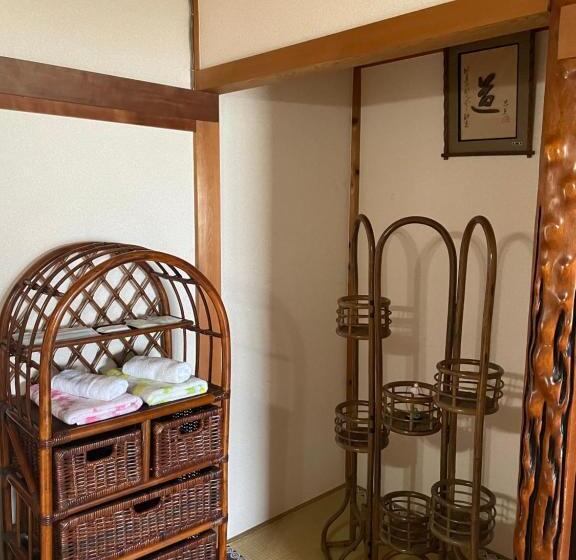 פנסיון Komorebi