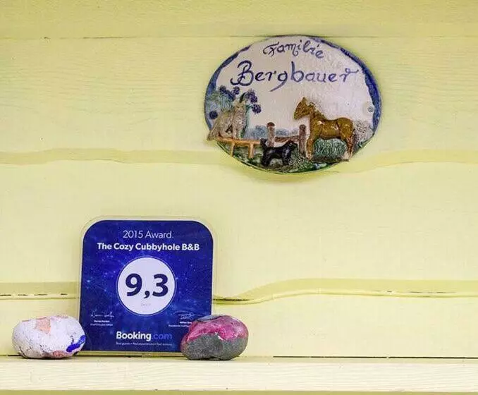 The Cozy Cubbyhole B&b